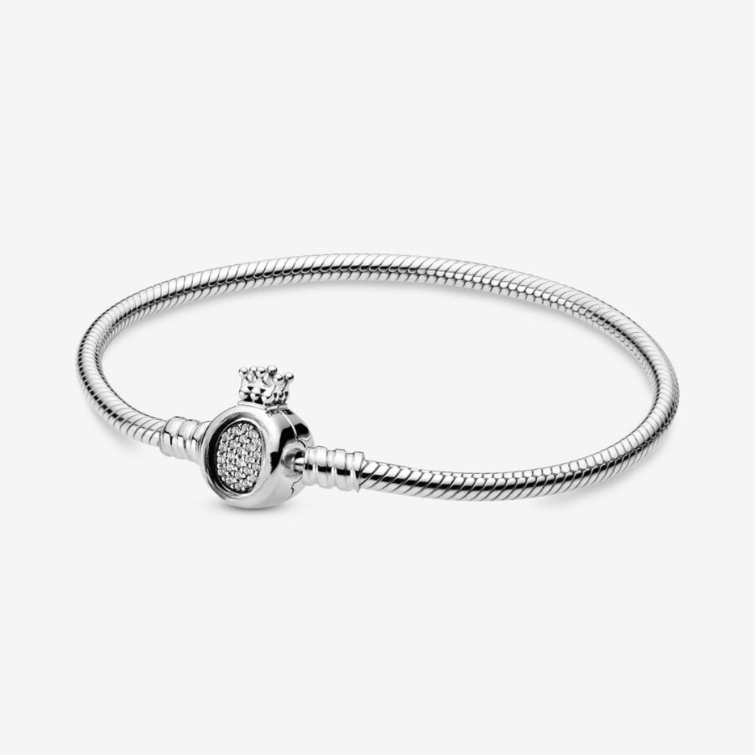 Pulsera con dijes de plata de ley 925