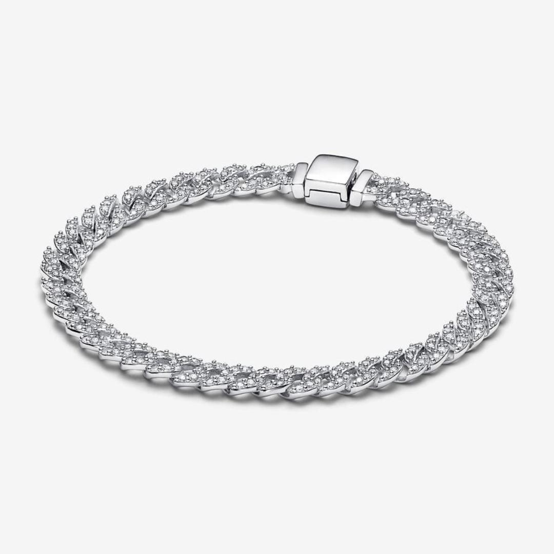 Pulsera con dijes de plata de ley 925