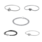 Pulsera con dijes de plata de ley 925